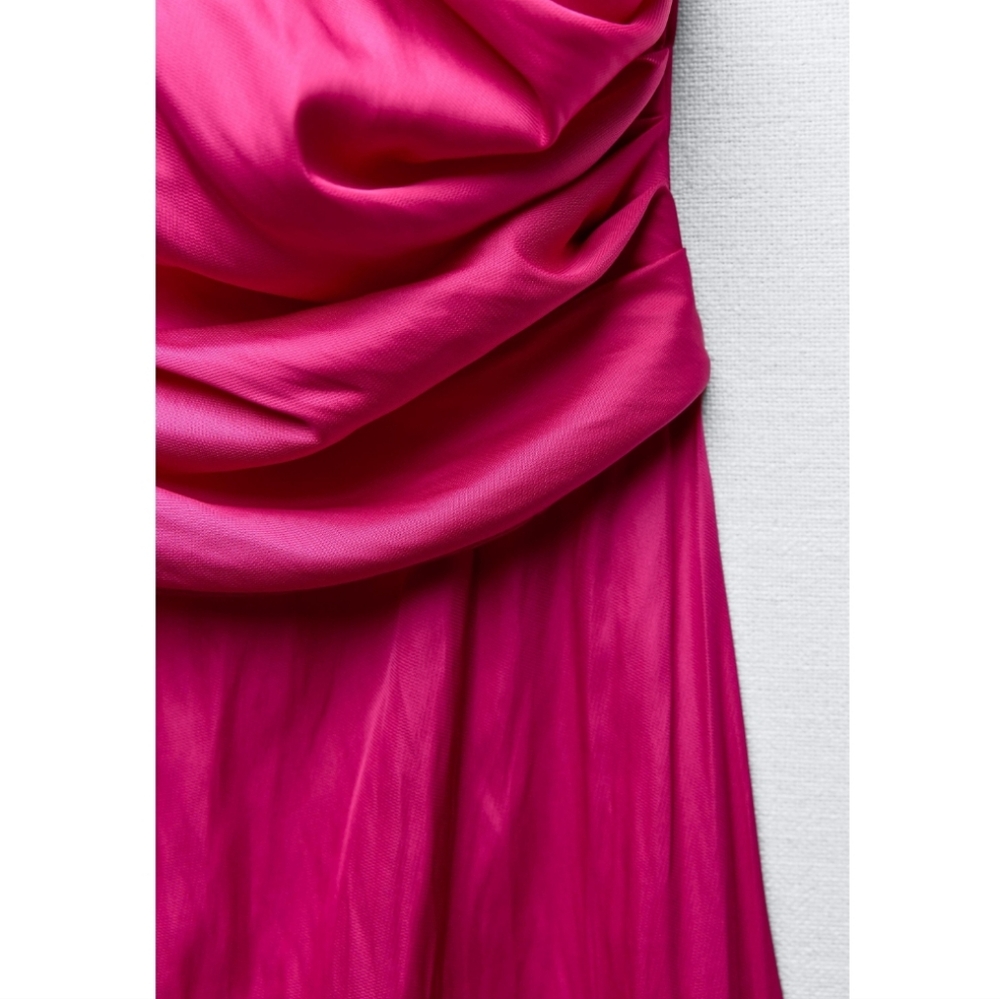 ❌️SOLD❌️GATHERED WAIST SATIN EFFECT JUMPSUIT SIZE L - Picture 8 of 8